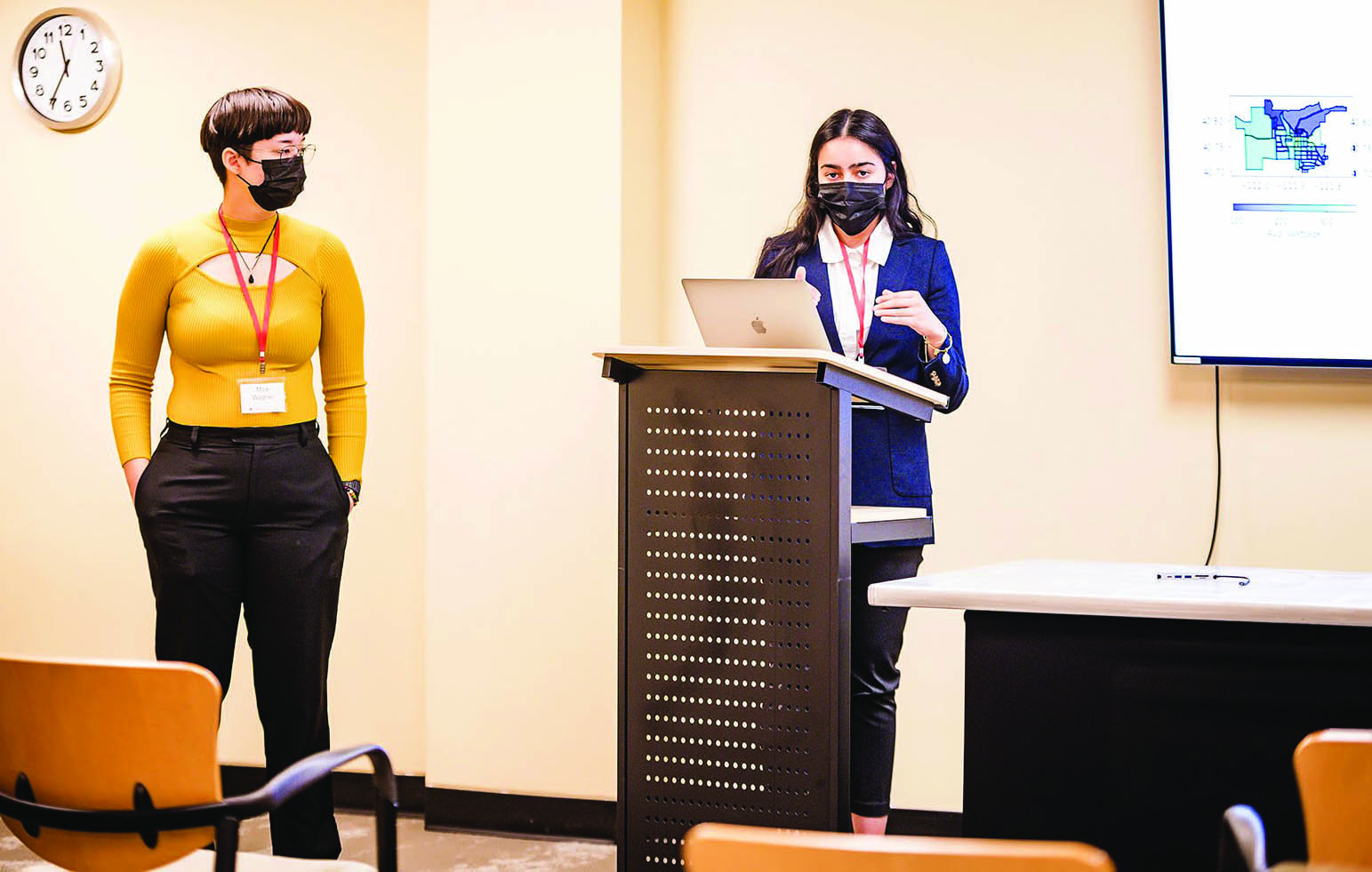 Mick Wagner (left) and Muskan Walia present their results from the University of Utah’s Datathon4Justice at the university’s Undergraduate Research Symposium, which commenced in April 2022. Photo courtesy of the University of Utah’s Office of Undergraduate Research.